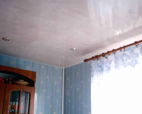 Простейший потолок из панелей