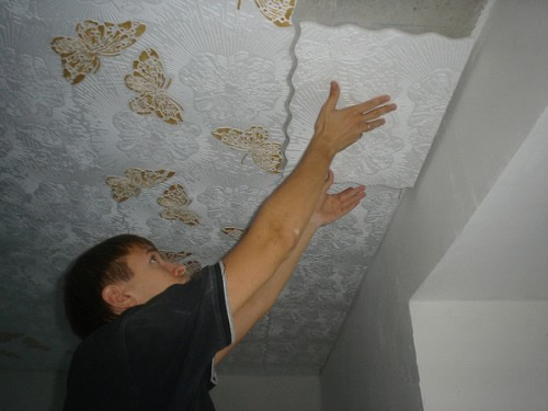Наклейка потолочной плитки